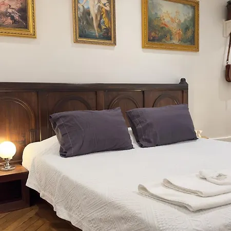 Bed and breakfast De Charme Au Coeur Du Vieux - Confort & Calme *