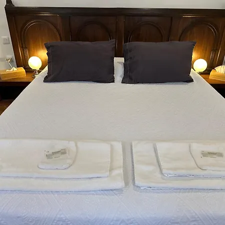 Bed and breakfast De Charme Au Coeur Du Vieux - Confort & Calme